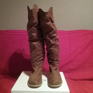 Knee high boots - New!